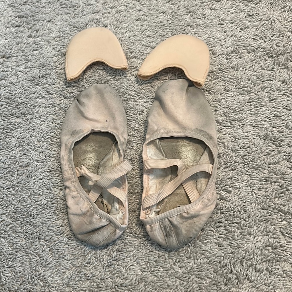 Old ballet shoes